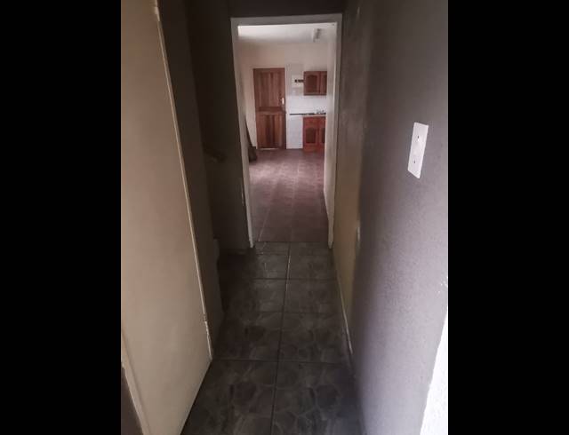 2 bed property to rent in SELCOURT